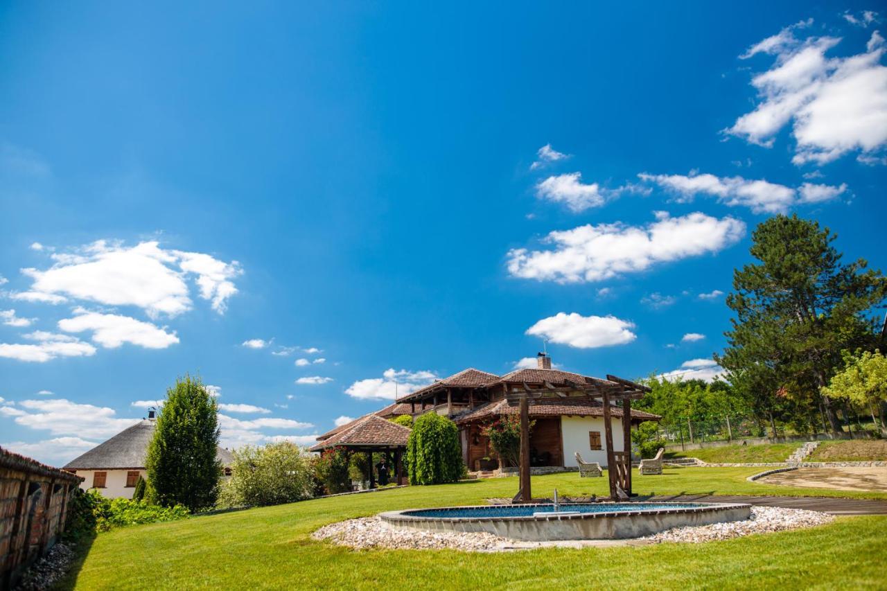 Woodland Resort Kragujevac Exterior foto